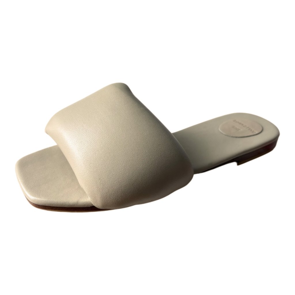 The Bali Tailor Leather Handmade Puffer Slides — image 5 of 8